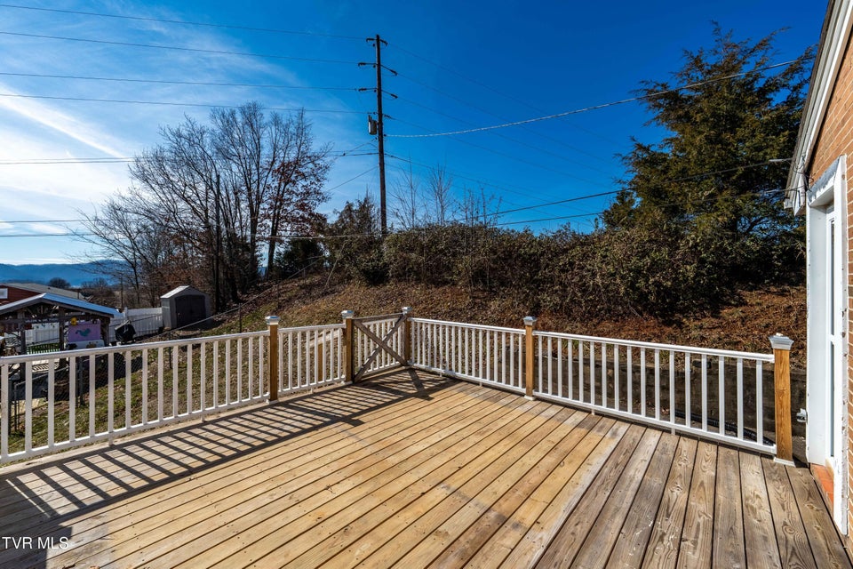 Photo #23: 1063 Jessie Lane