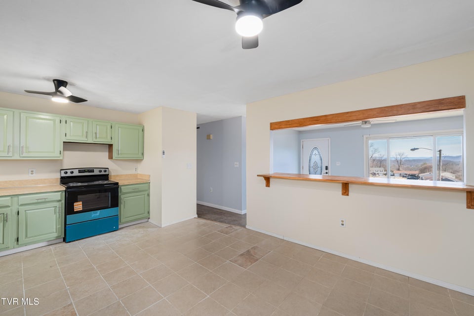 Photo #32: 1063 Jessie Lane