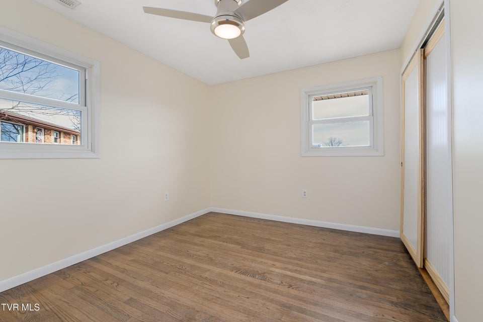 Photo #40: 1063 Jessie Lane