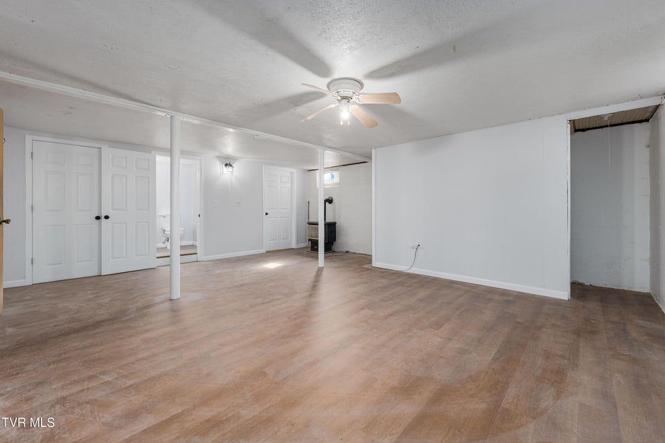 Photo #46: 1063 Jessie Lane