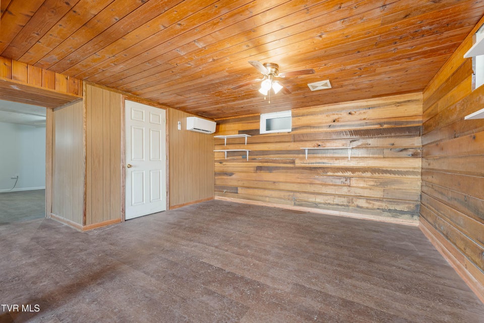 Photo #51: 1063 Jessie Lane