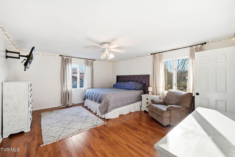 Photo #18: 297 Beaver Road