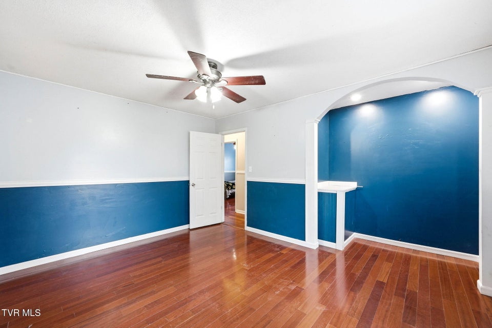 Photo #21: 19486 Astor Road