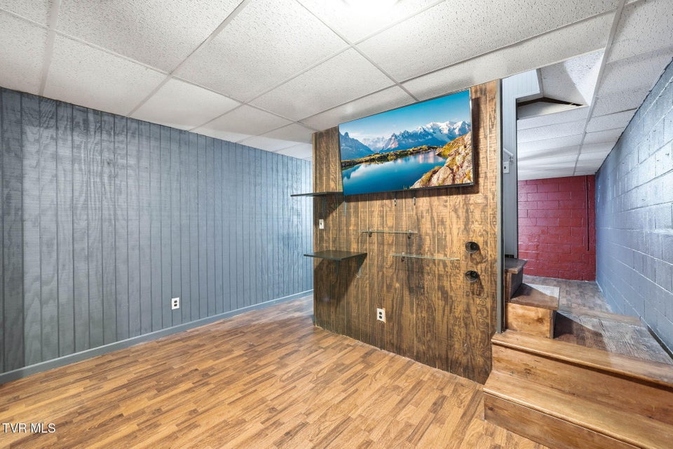 Photo #29: 19486 Astor Road