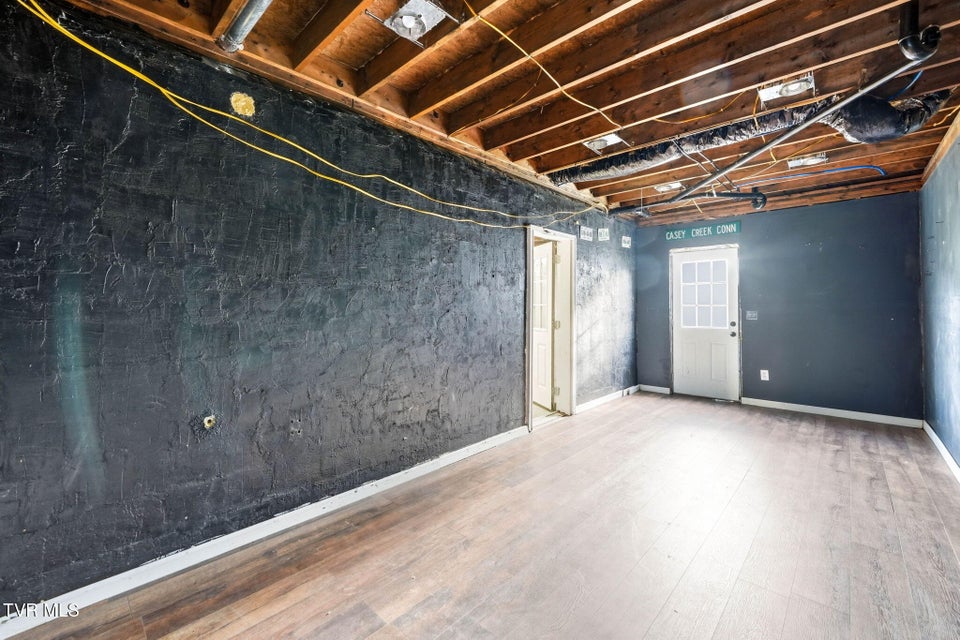 Photo #38: 19486 Astor Road