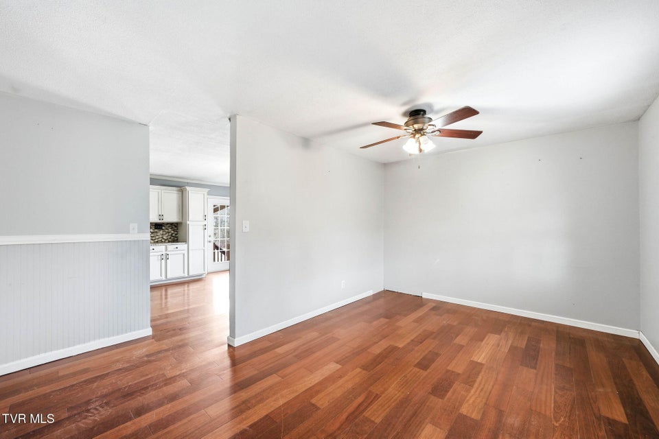 Photo #12: 19486 Astor Road