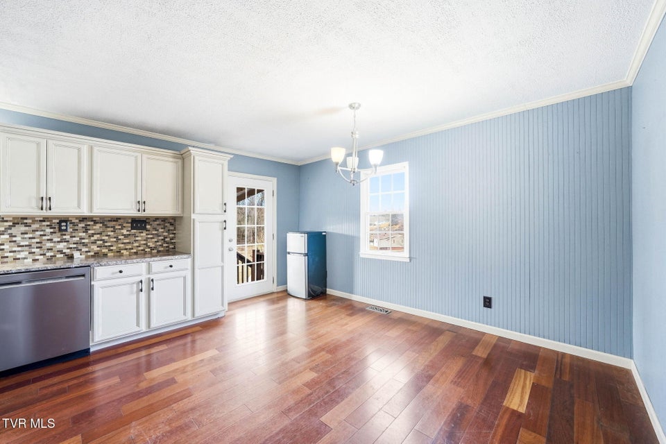 Photo #11: 19486 Astor Road