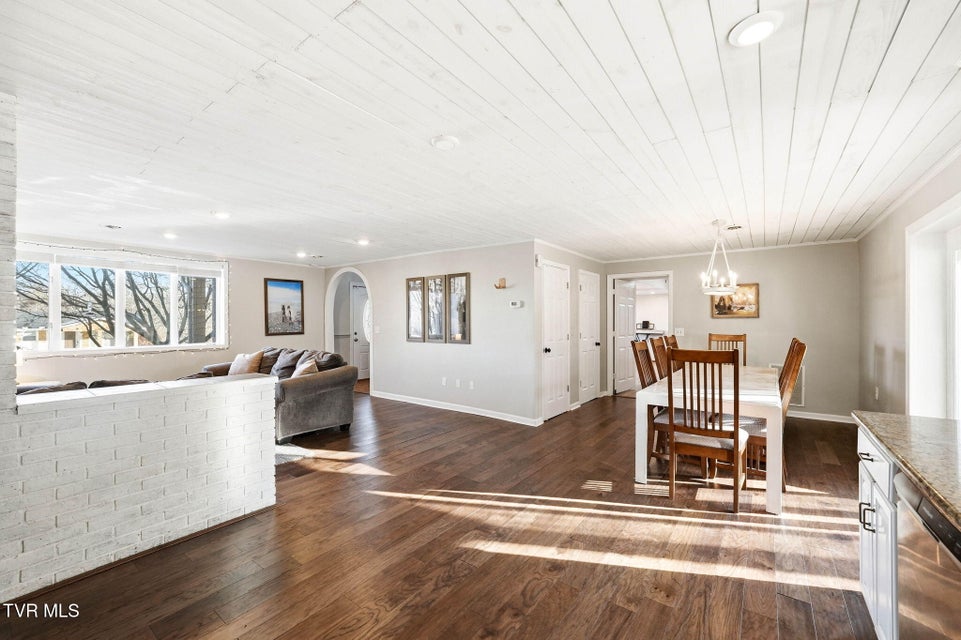 Photo #10: 297 Beaver Road