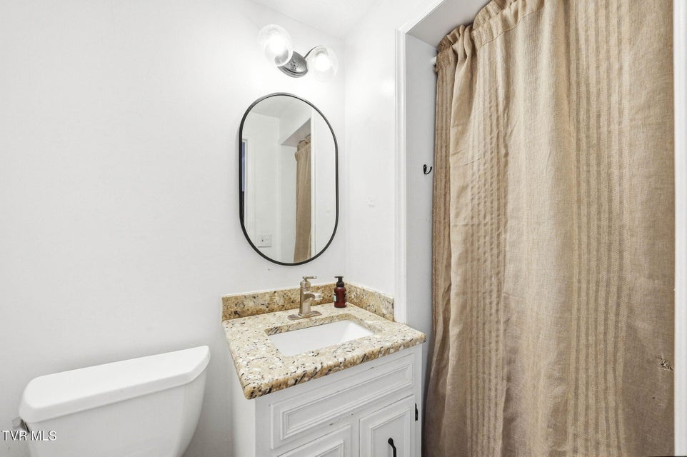 Photo #27: 297 Beaver Road