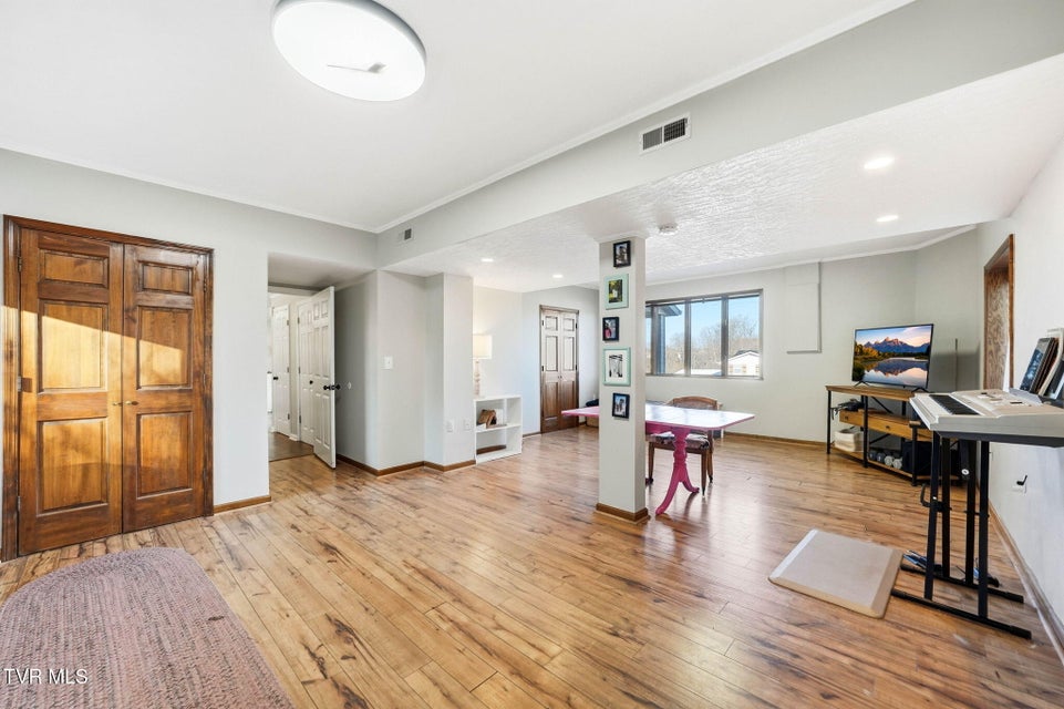 Photo #15: 297 Beaver Road