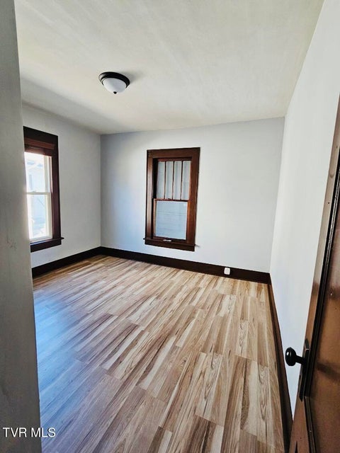 Photo #8: 204 Delaware Street