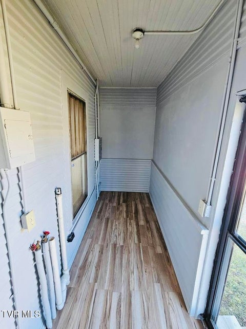 Photo #16: 204 Delaware Street