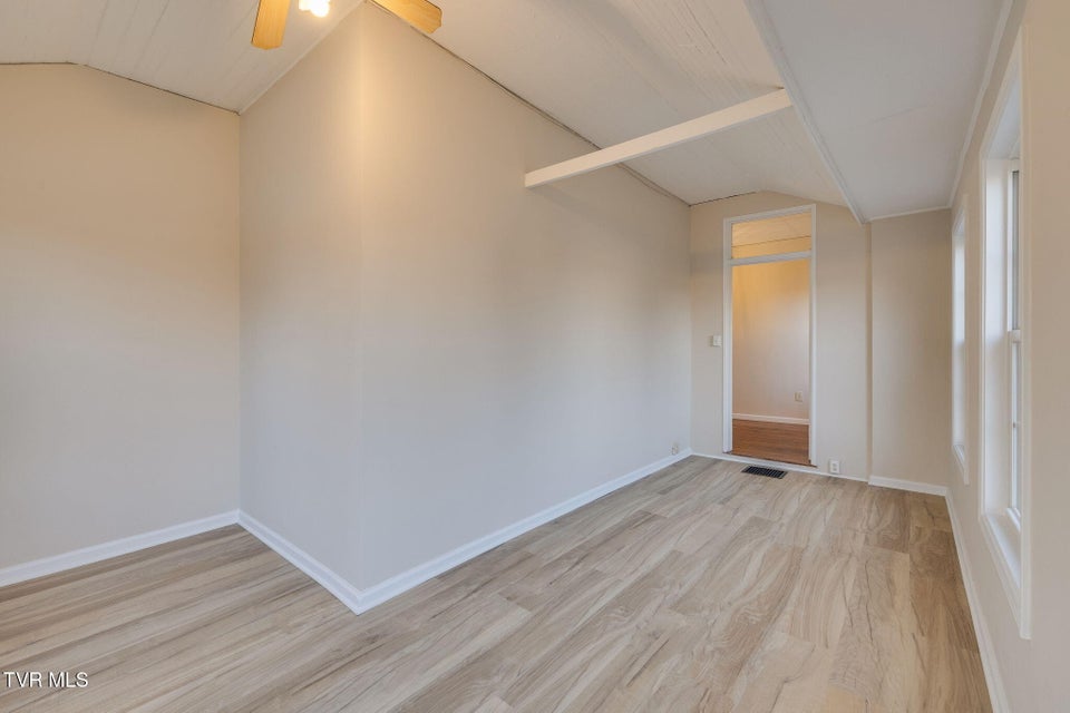 Photo #12: 201 Unaka Avenue