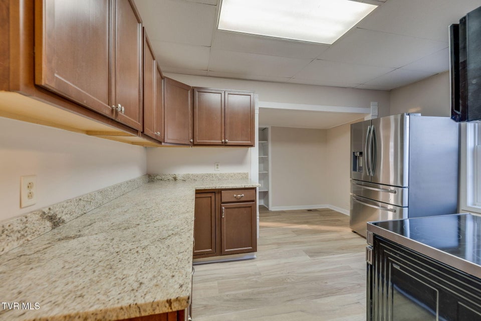 Photo #13: 201 Unaka Avenue