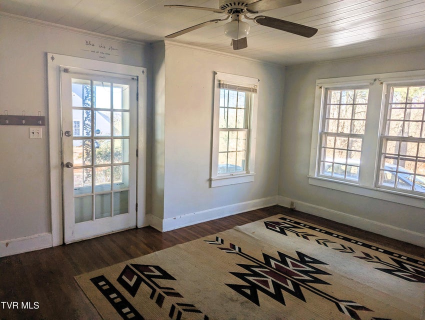 Photo #5: 1717 Lafayette Street