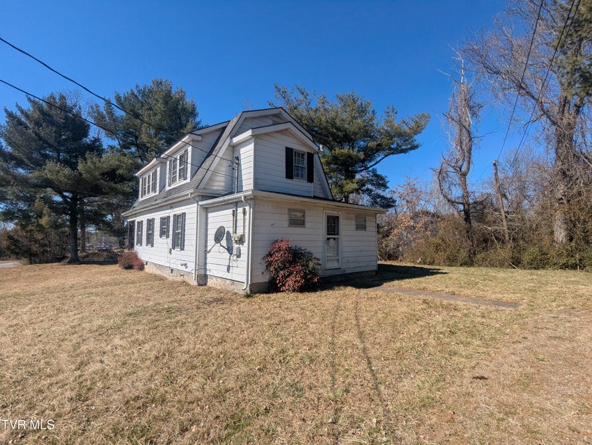 Photo #3: 1717 Lafayette Street