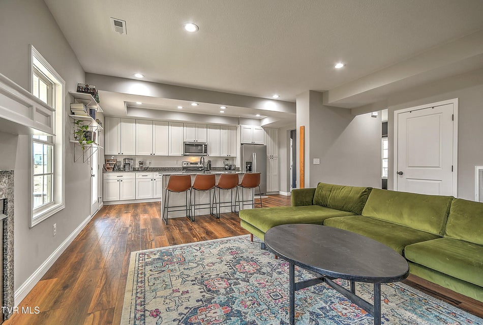 Photo #10: 1975 Erwin Highway