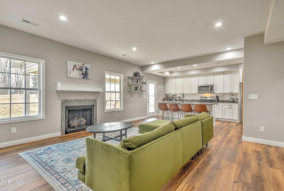 Photo #11: 1975 Erwin Highway