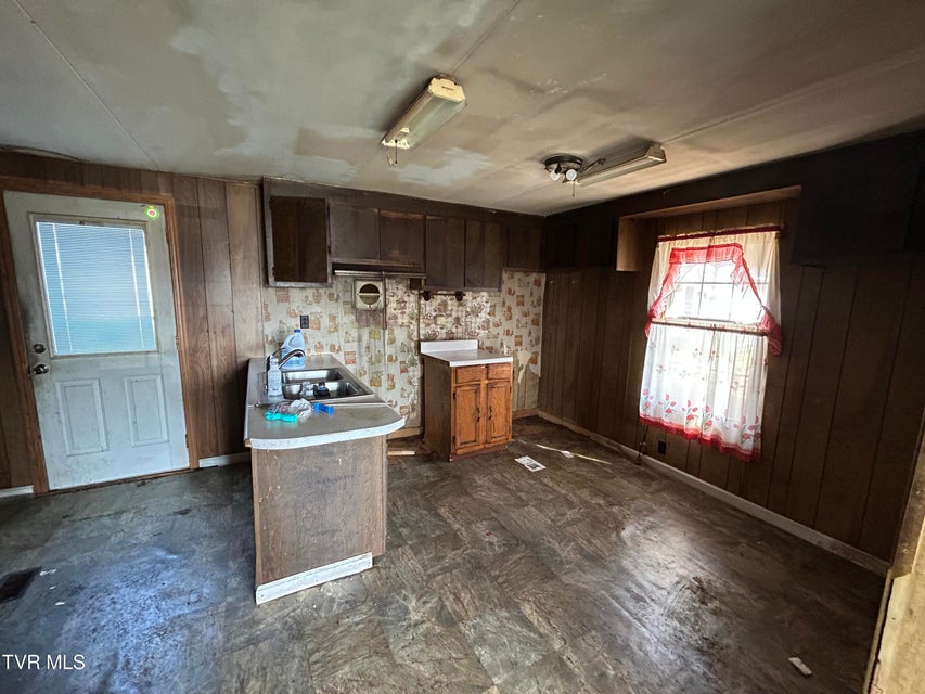 Photo #5: 76 Orion Road