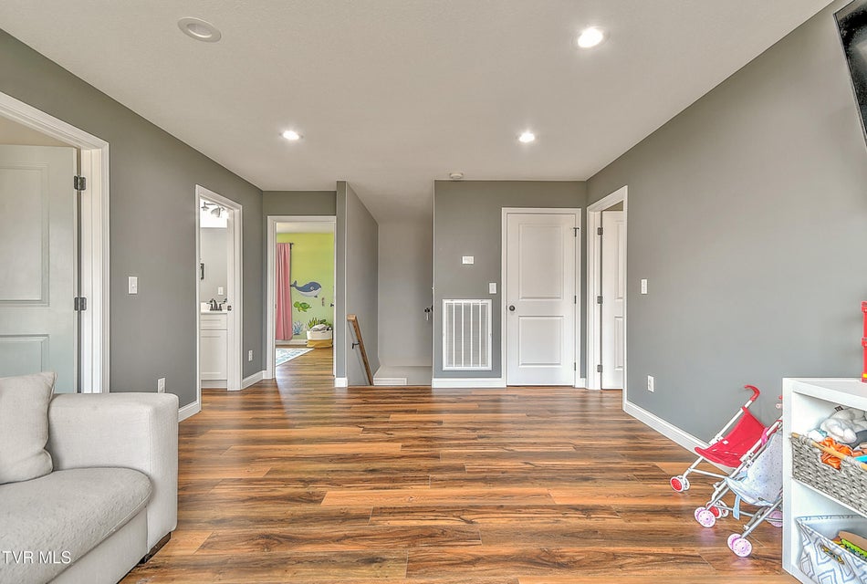 Photo #21: 1975 Erwin Highway