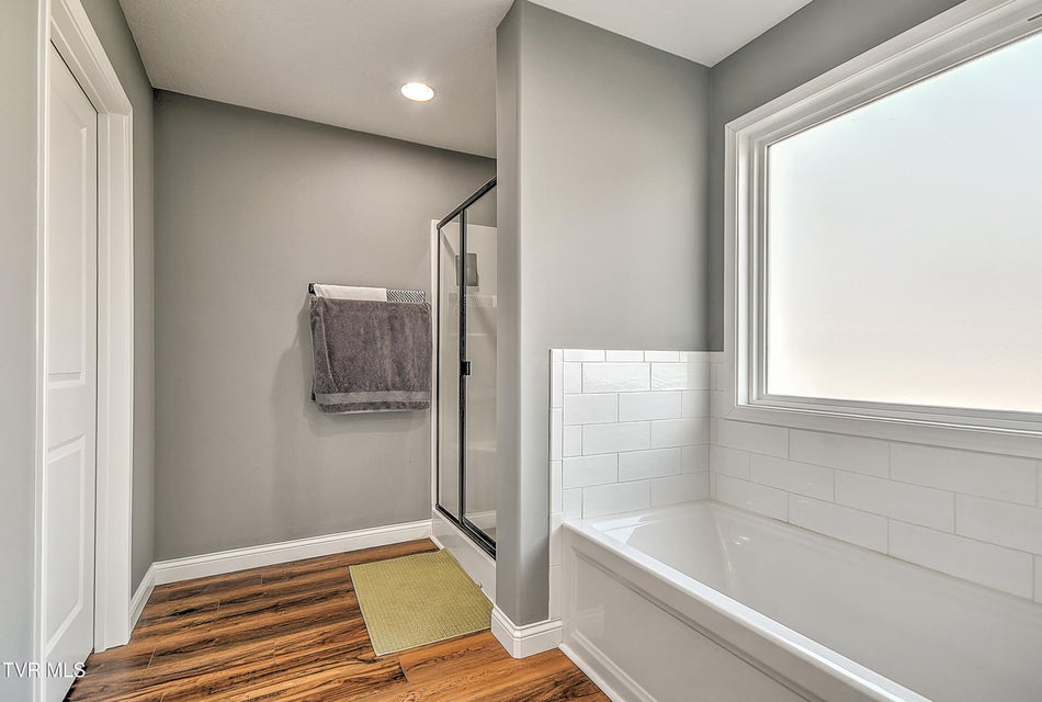 Photo #34: 1975 Erwin Highway