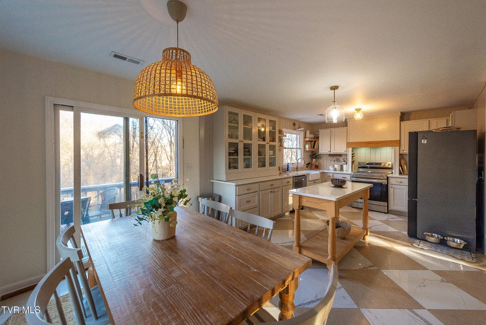 Photo #10: 4316 Briarwood Road