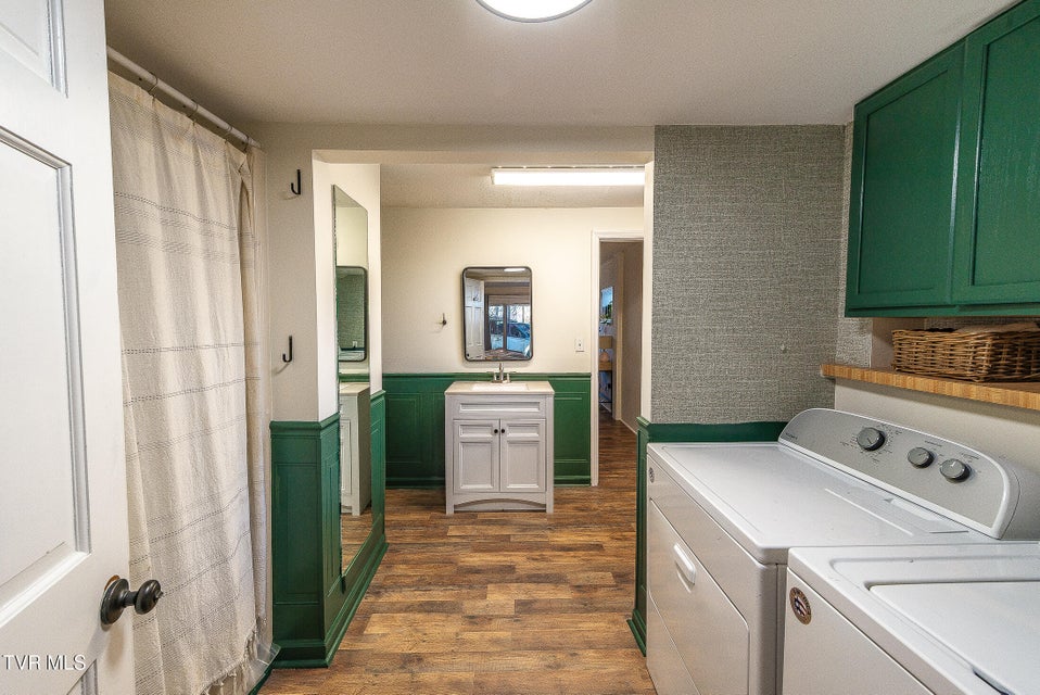 Photo #40: 4316 Briarwood Road