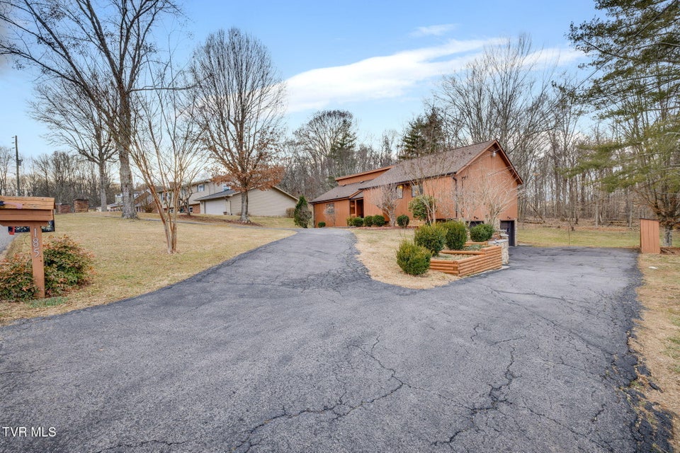 Photo #4: 185 Picadilly Lane