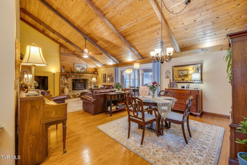 Photo #7: 185 Picadilly Lane