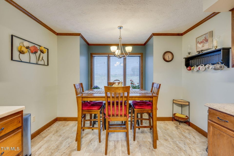 Photo #16: 185 Picadilly Lane