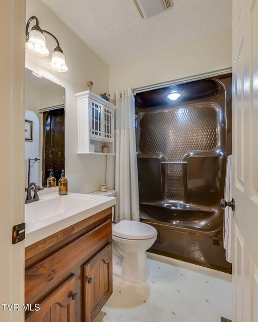 Photo #24: 185 Picadilly Lane