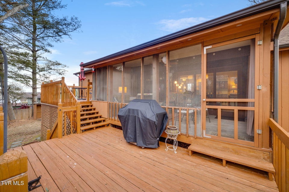 Photo #33: 185 Picadilly Lane