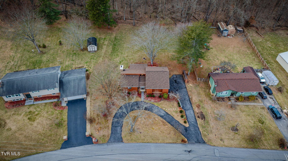 Photo #37: 185 Picadilly Lane