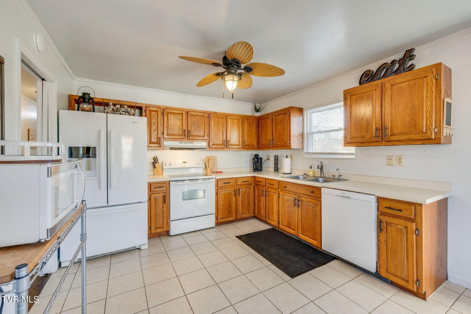 Photo #13: 166 Franklin Heights Road