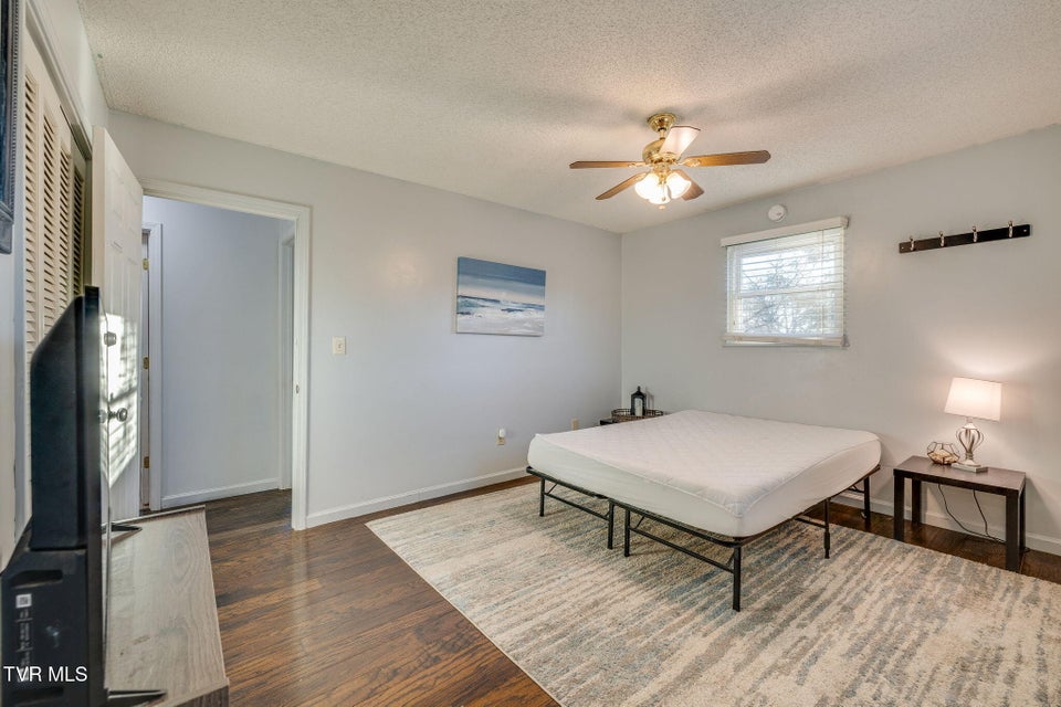 Photo #16: 166 Franklin Heights Road