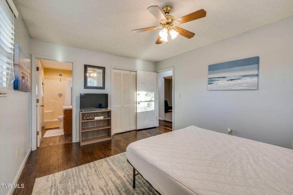 Photo #17: 166 Franklin Heights Road