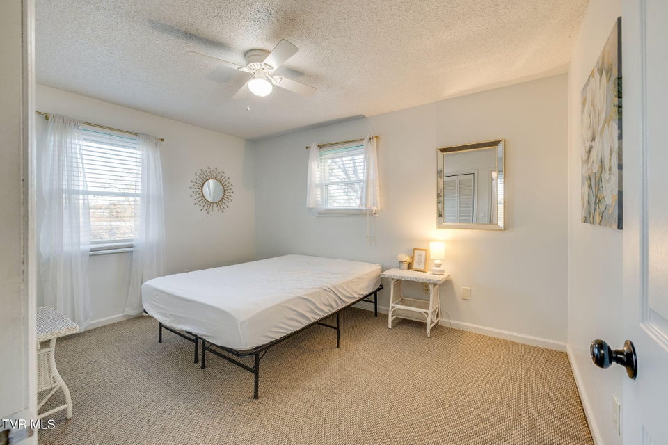 Photo #22: 166 Franklin Heights Road