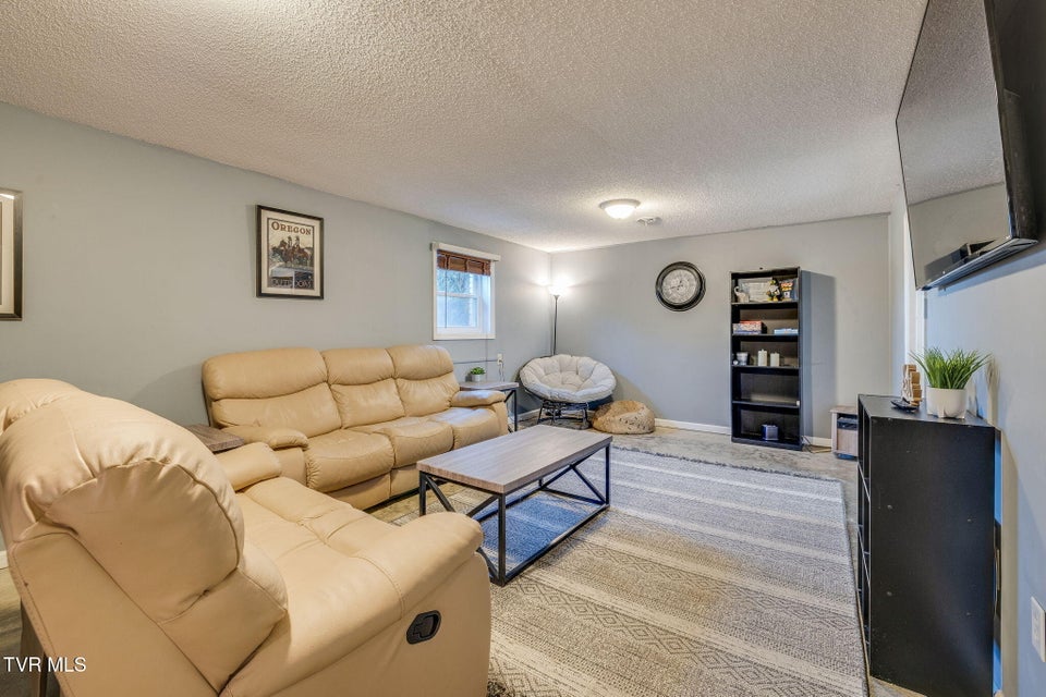 Photo #25: 166 Franklin Heights Road