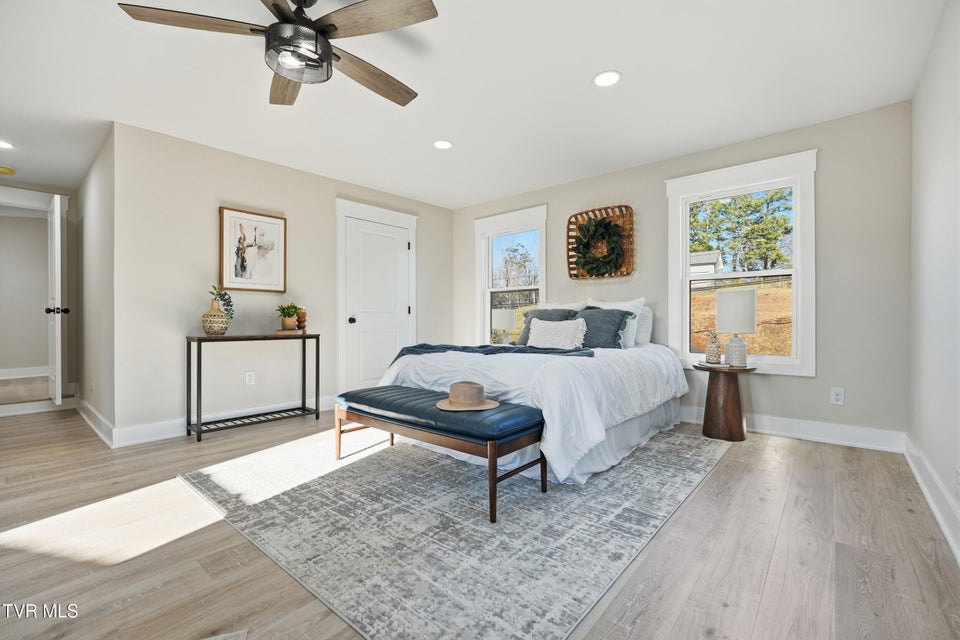 Photo #25: 400 Cherokee Street