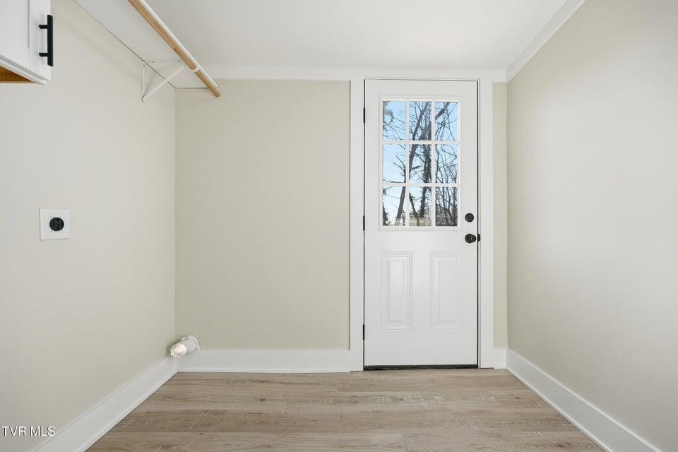 Photo #39: 400 Cherokee Street