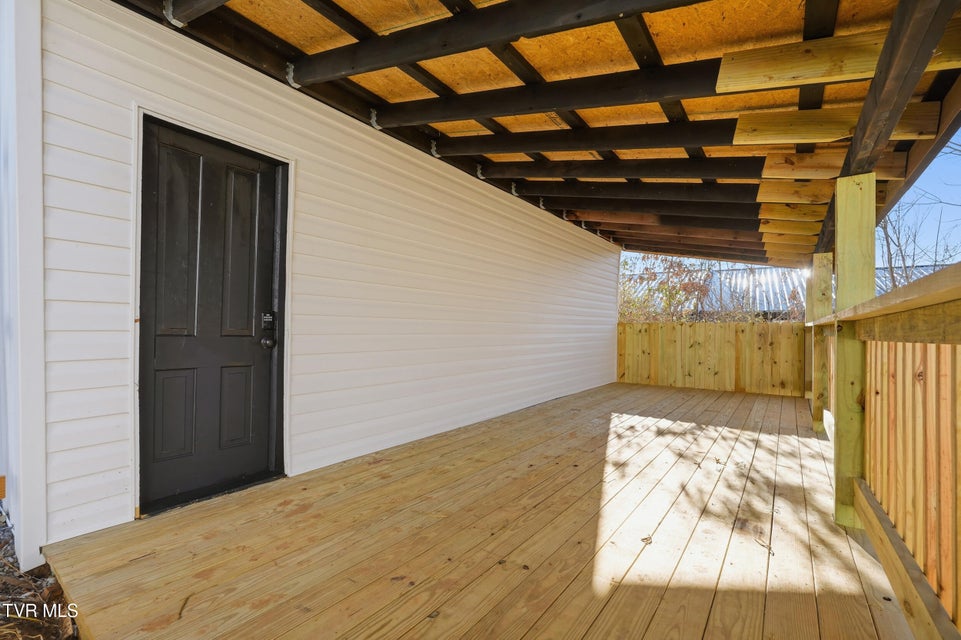 Photo #42: 400 Cherokee Street