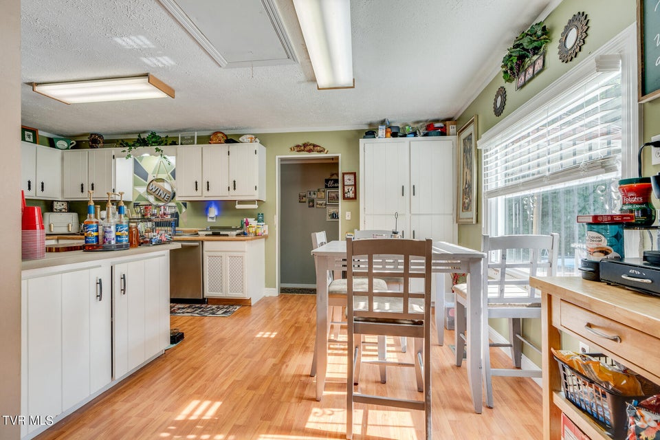 Photo #43: 5560 Highway 19-E 