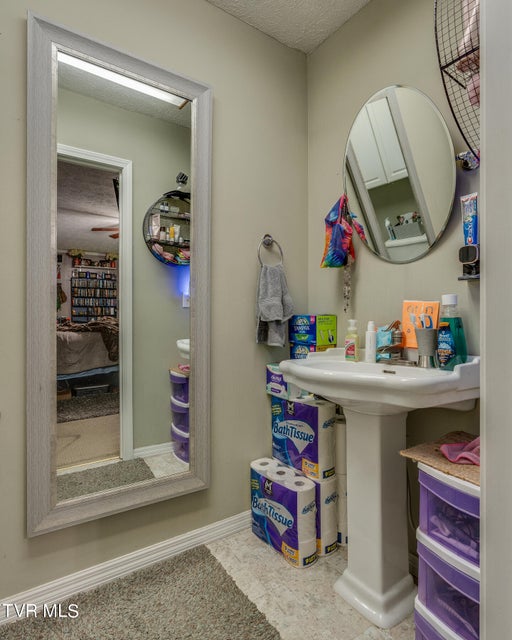 Photo #47: 5560 Highway 19-E 