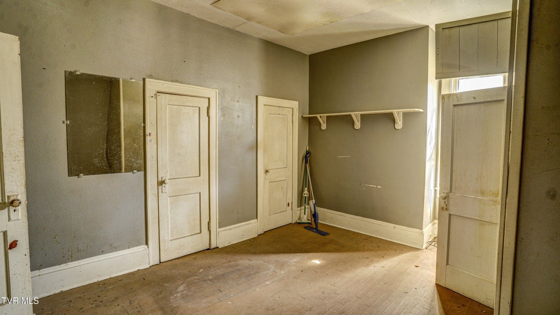 Photo #19: 985 Old Abingdon Highway