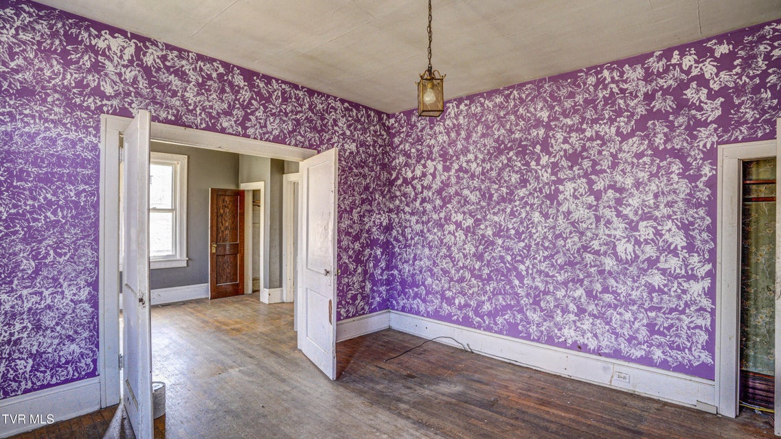 Photo #21: 985 Old Abingdon Highway