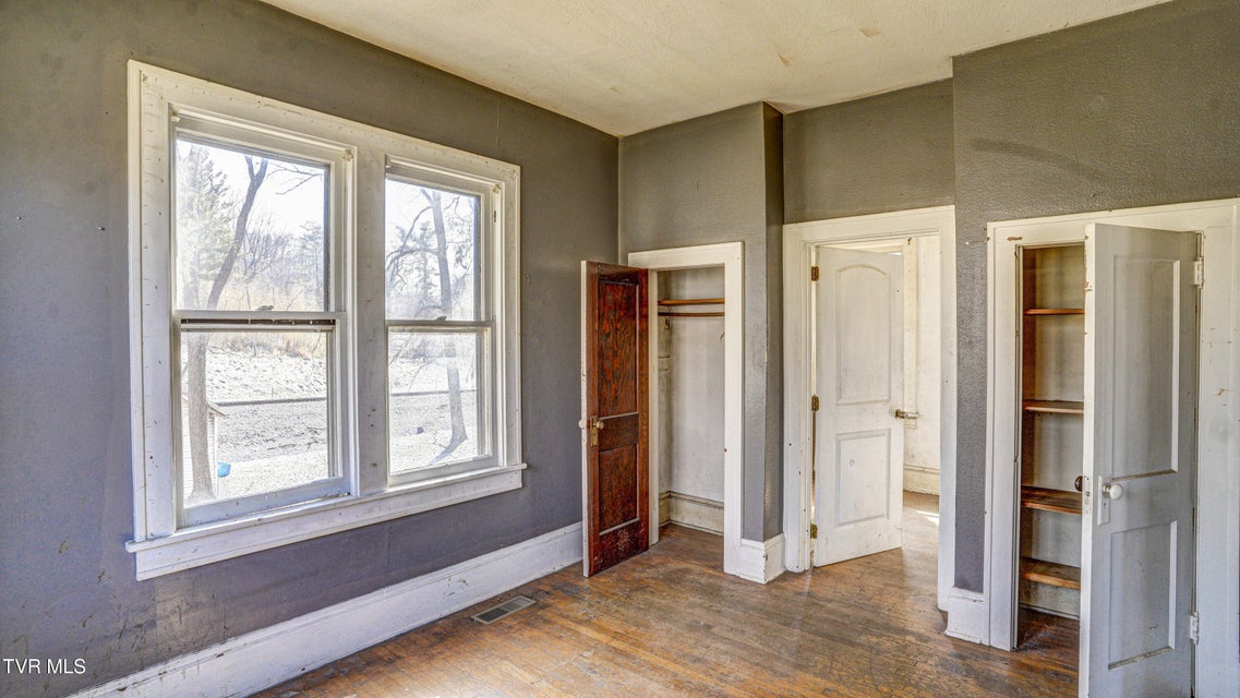 Photo #23: 985 Old Abingdon Highway