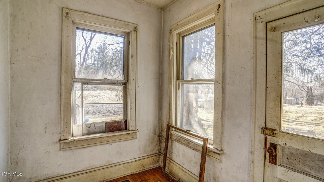 Photo #26: 985 Old Abingdon Highway