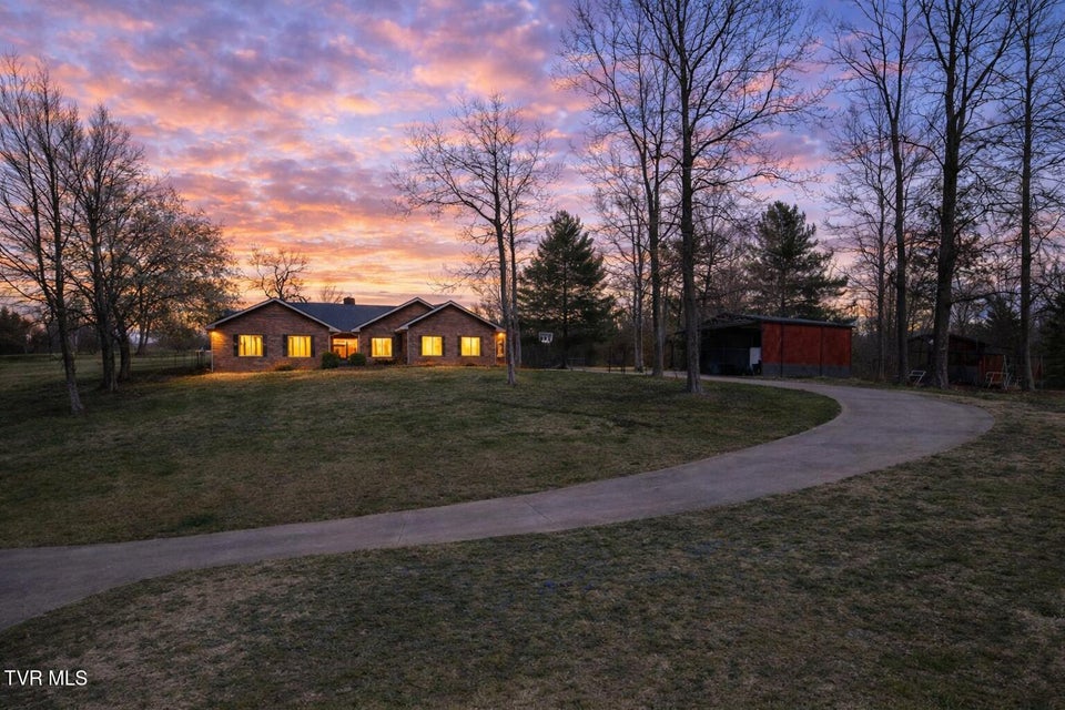 Photo #57: 165 Fairway Drive