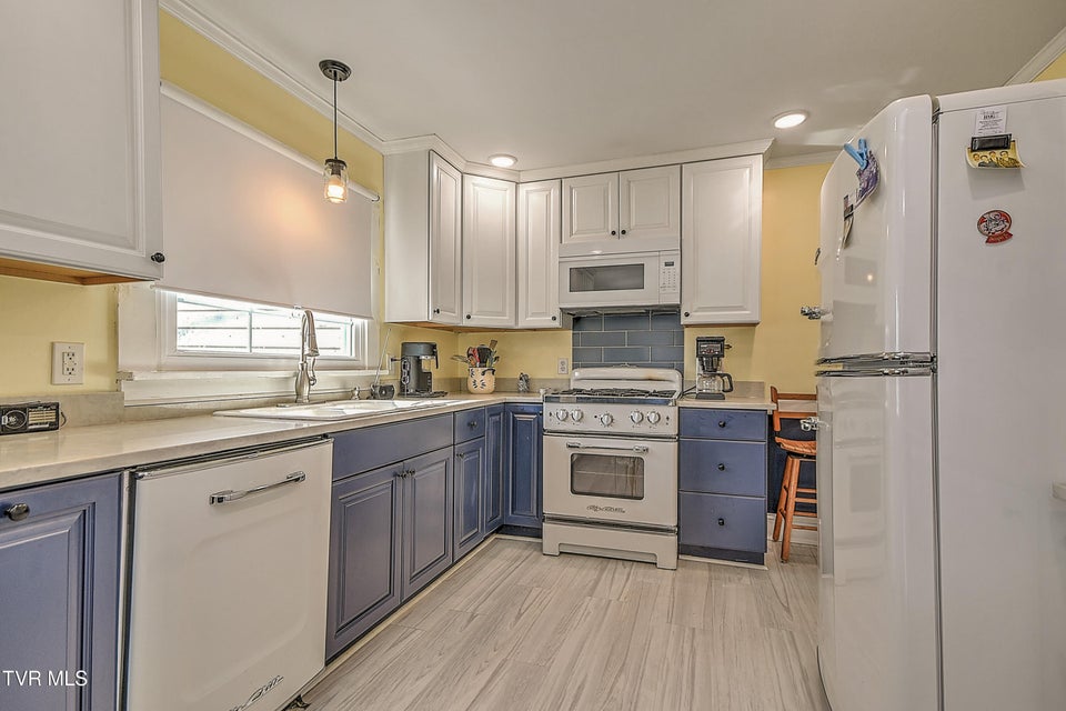 Photo #11: 163 Island Road