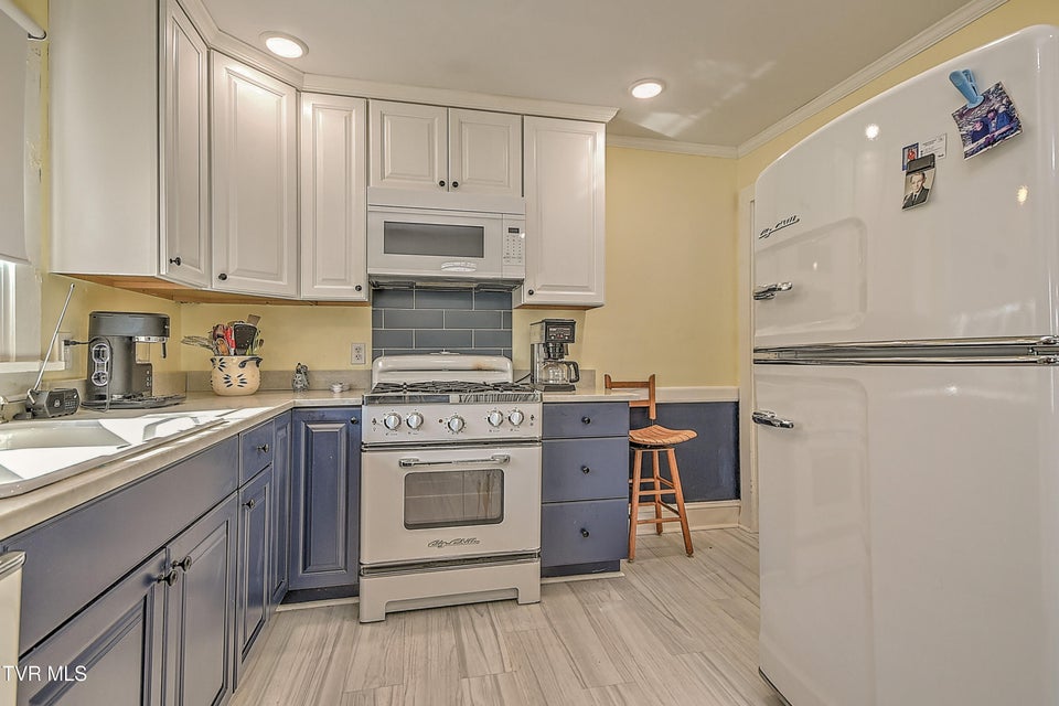 Photo #12: 163 Island Road